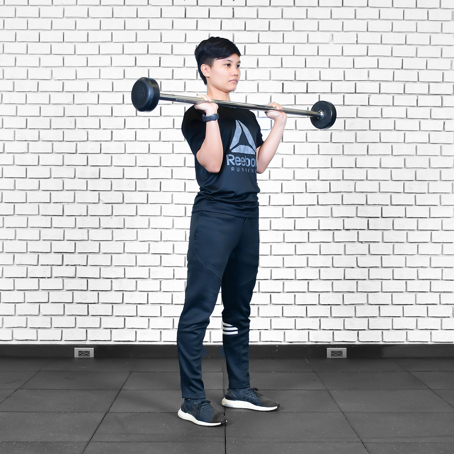 Standing Overhead Military Barbell Shoulder Press เครื่องออกกําลังกาย